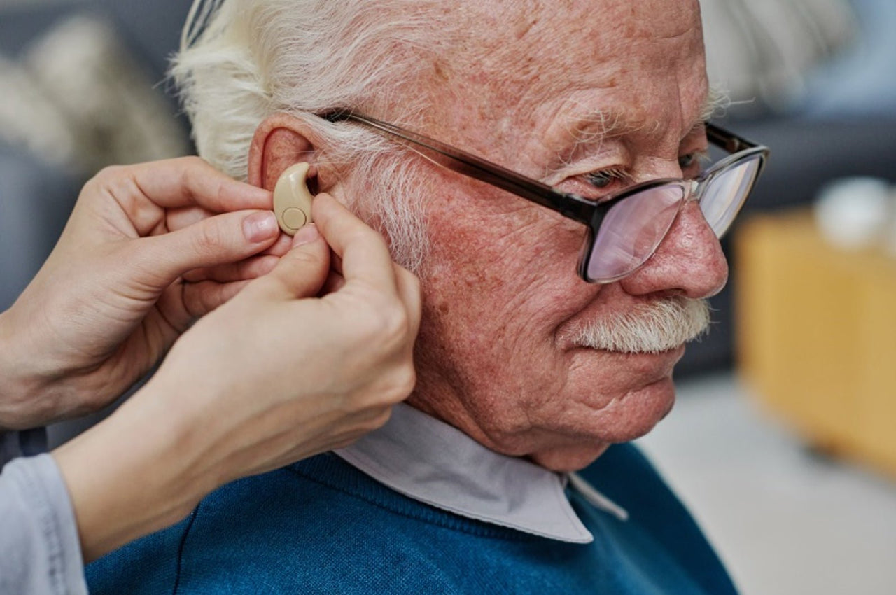 Hearing Loss and Dementia in Old Age - ZenWave Precision 40Hz