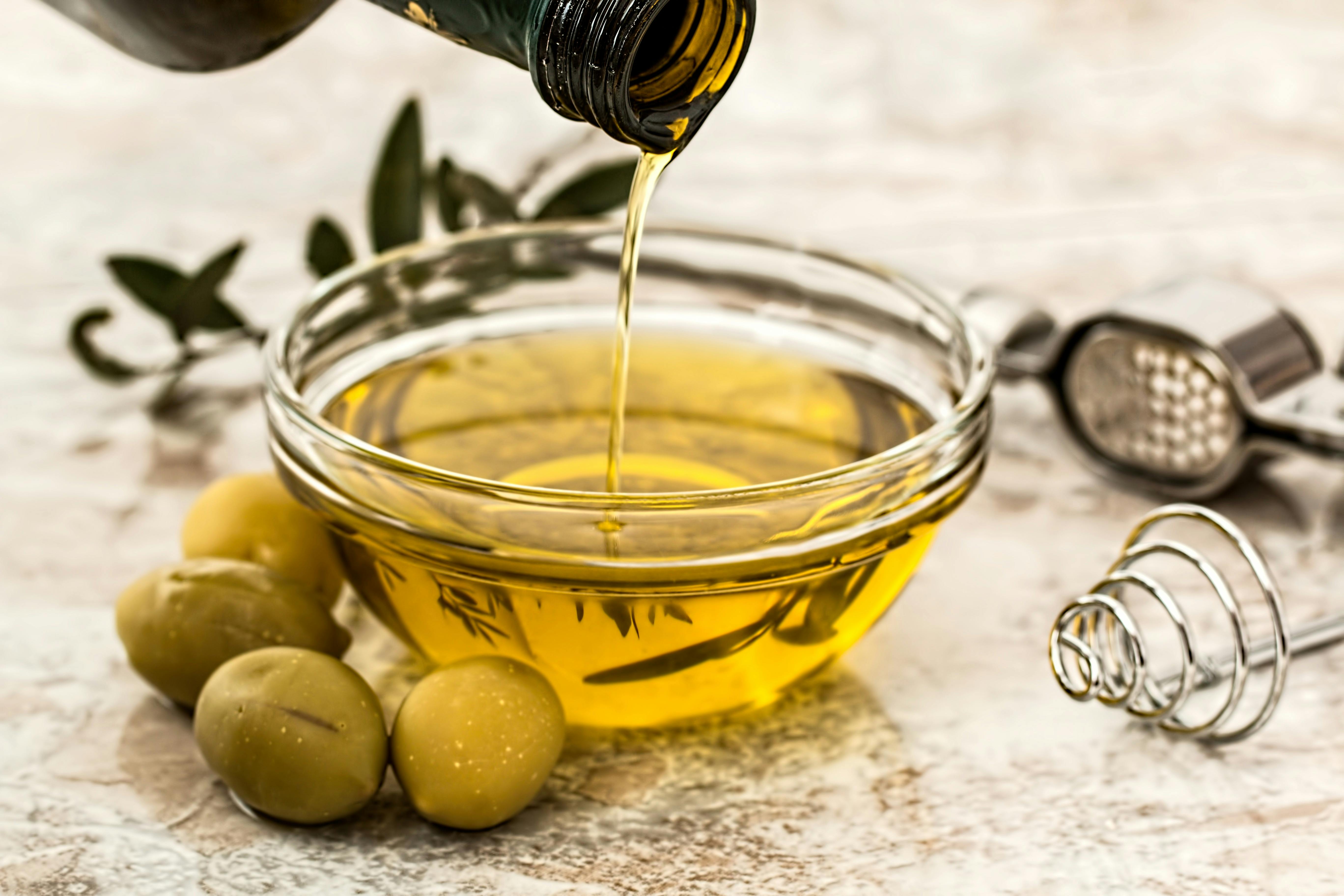 Foods to Improve Alzheimer's Disease-Healthy Fats