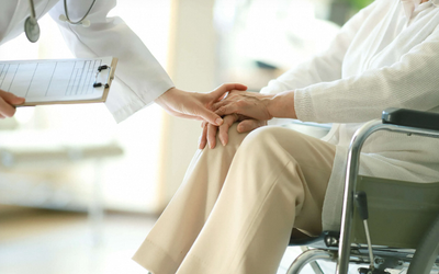 Spotting the Early Signs of Alzheimer’s: When Should You Take Your Loved One to the Doctor?