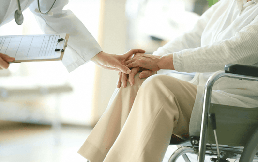 Spotting the Early Signs of Alzheimer’s: When Should You Take Your Loved One to the Doctor? - ZenWave Precision 40Hz